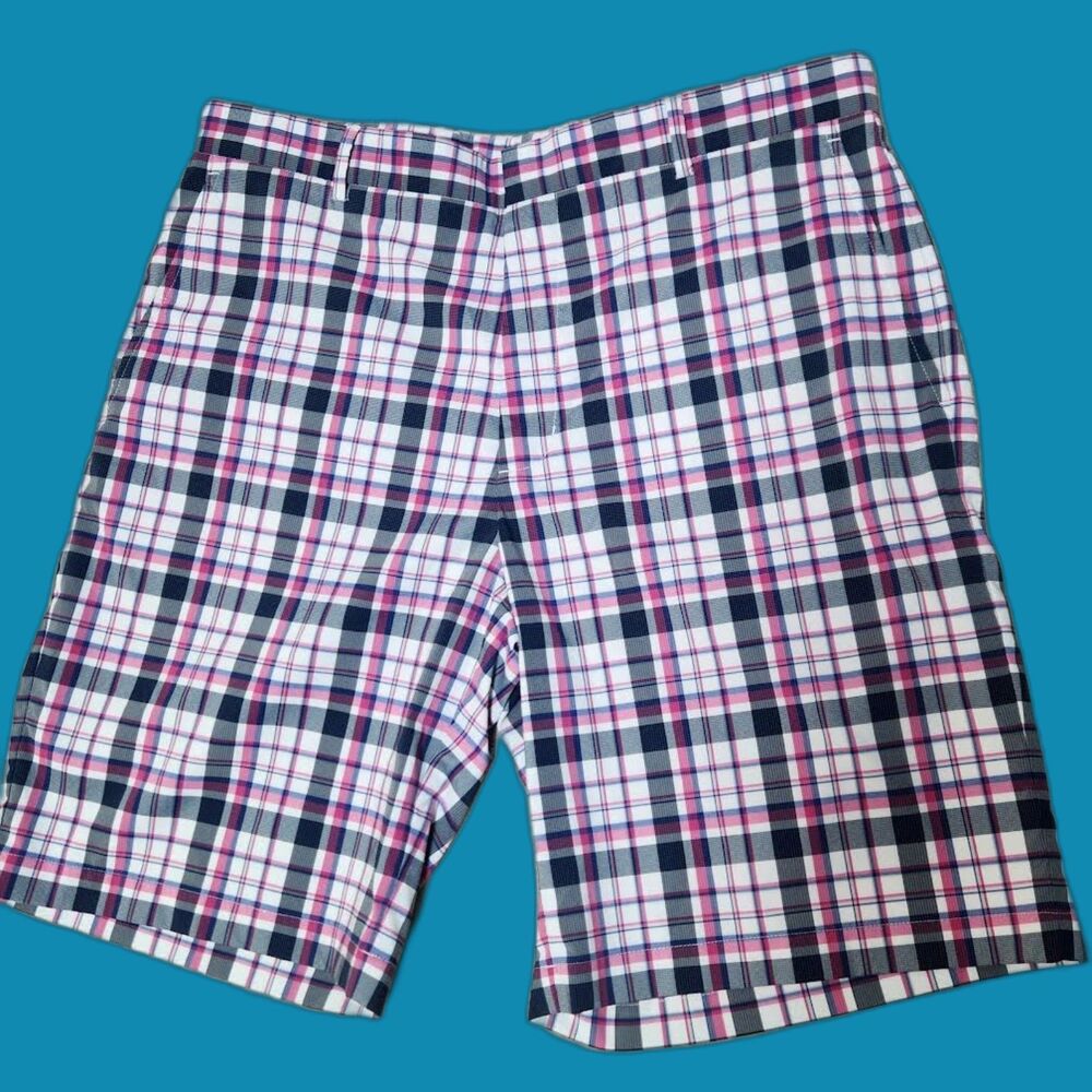 Walter Hagen Men's Pink, White and Black Plaid Golf Shorts Size 36 Athleisure